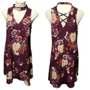 ❤️ 4/$20 Blue Rain dress Women's medium Sleeveless purple floral criss-cross